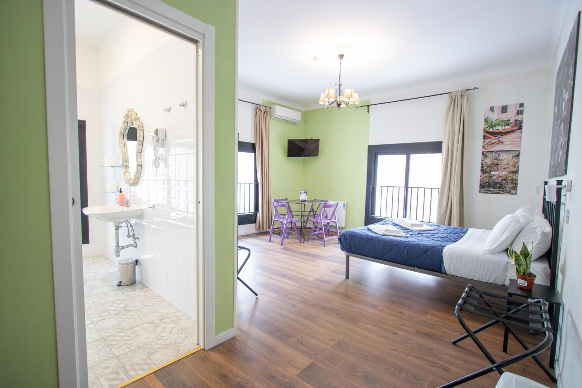 Standard Quadruple Room,1591250245:JPEG
